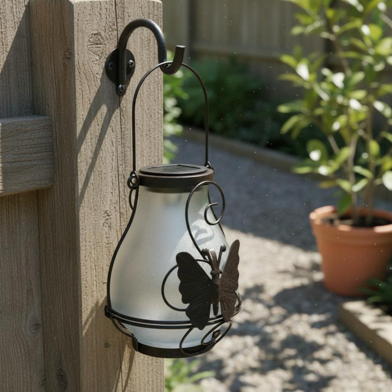 Linterna Solar con Forma de Ma - Outdoor Lighting And Decor reseña y precio